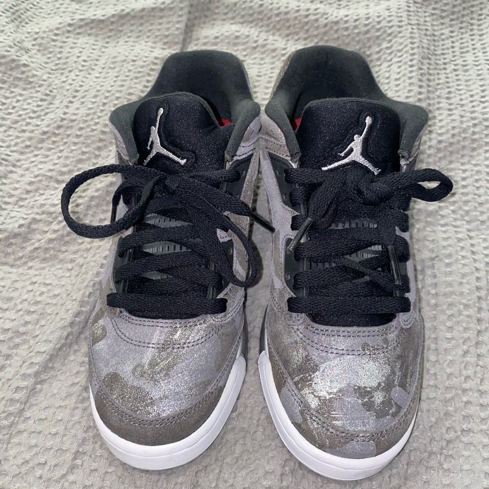 Grey Jordan 5’s GS